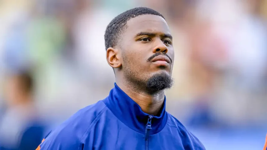 Chelsea Finalize €40m Deal for Ajax's Jorrel Hato After Overcoming Fee Disagreement