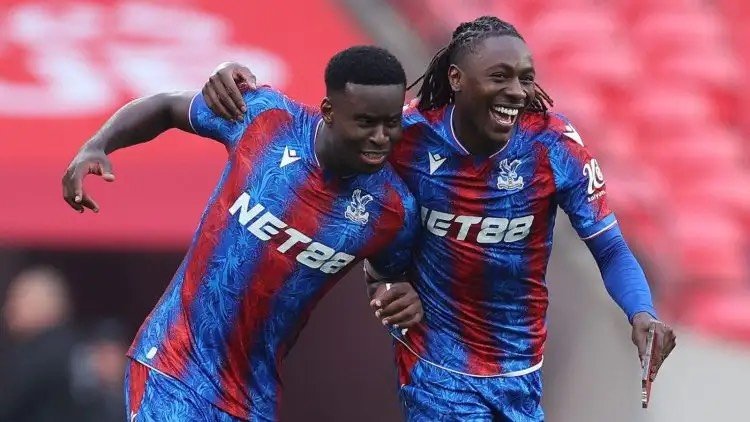 Crystal Palace Players Marc Guehi and Eberechi Eze celebrates a goal