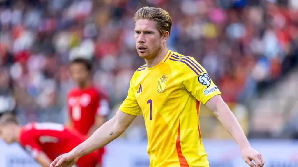 Kevin De Bruyne Reacts to Training in Maradona’s No.10 Shirt After Napoli Move