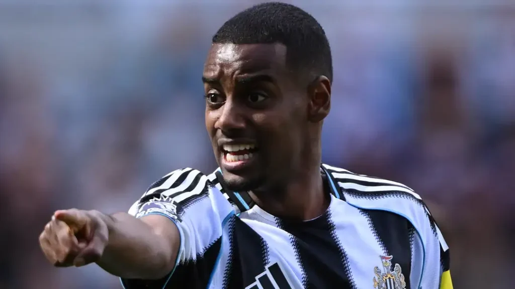 Liverpool Prepare Record-Breaking Bid for Newcastle's Alexander Isak as Chelsea & Man Utd Pull Out