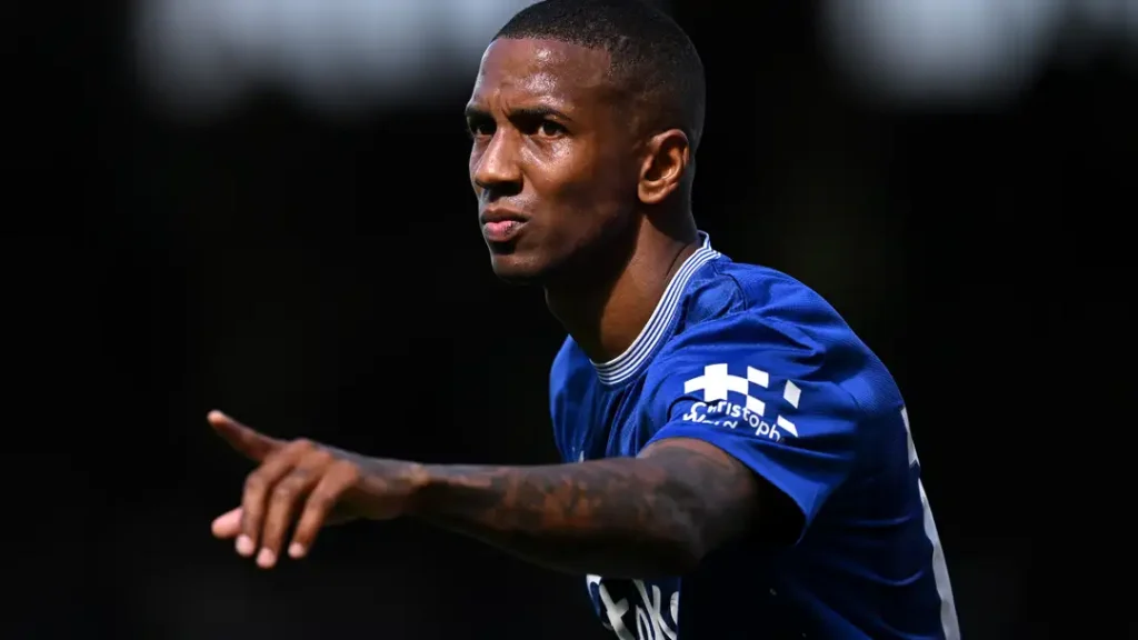Should Wrexham Take a Chance on Ashley Young? Stuart Pearce Tips 40-Year-Old Veteran as 'Really Good Acquisition'