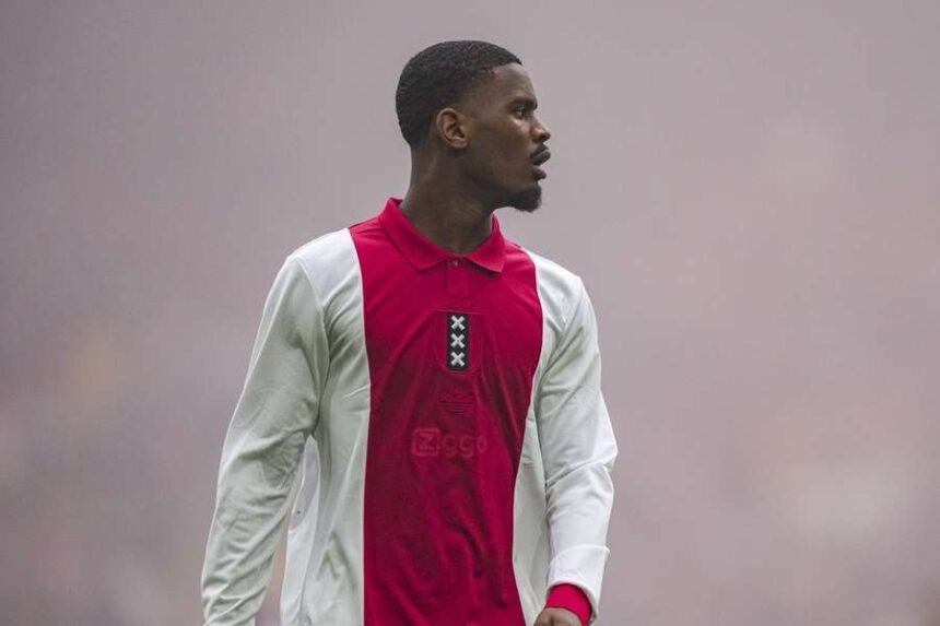 Ajax defender Jorrel Hato is eager to join Chelsea