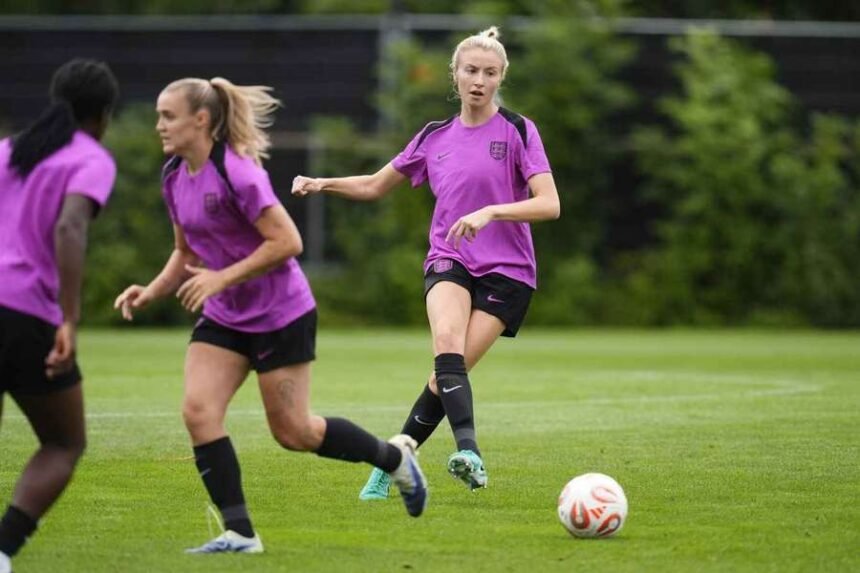 Leah Williamson in England training
