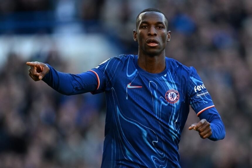 Nicolas Jackson's future could be tied to Alexander Isak.