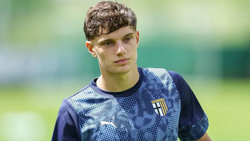 Liverpool Secure Giovanni Leoni Deal, But Uncertainty Surrounds Marc Guehi Move