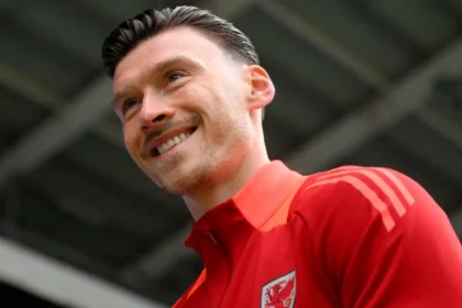 Wrexham Sign Kieffer Moore in £2 Million Deal from Sheffield United