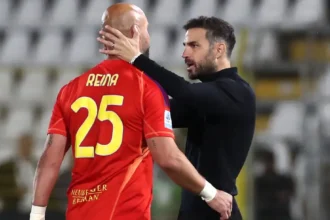 Cesc Fabregas Earns High Praise from Pepe Reina: Ex-Arsenal & Chelsea Star Tipped as Elite Managerial Talent