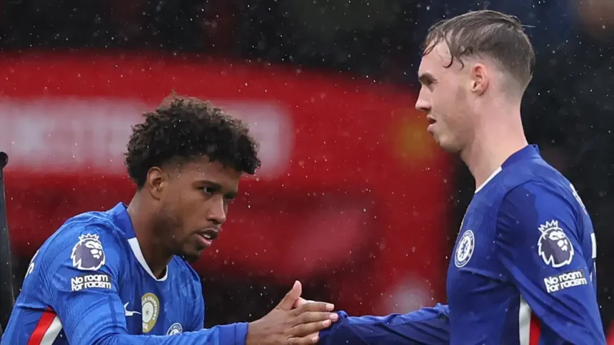 Chelsea suffer major blow as Cole Palmer limps off injured vs Manchester United in Premier League clash