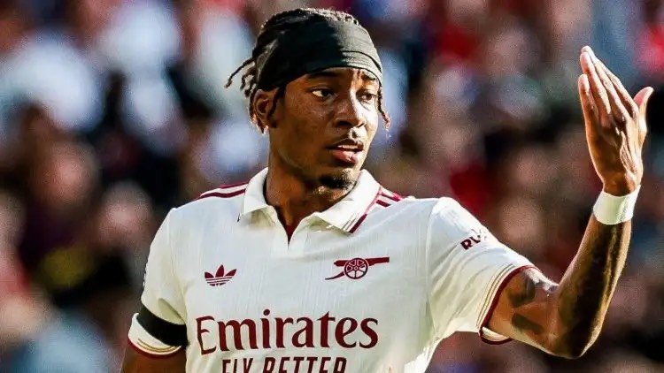 Noni Madueke during a Premier League match.