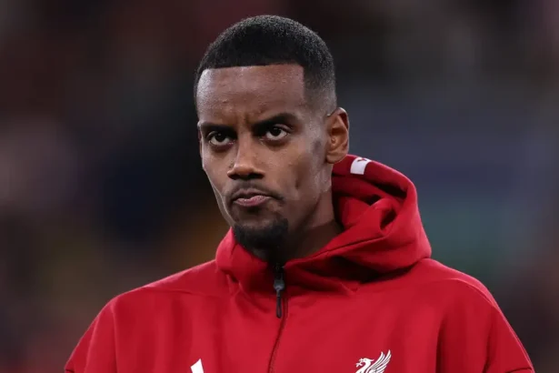 Alexander Isak slammed for ‘unprofessional’ attitude as ex-Liverpool star says striker ‘owes Newcastle’ after £125m transfer saga