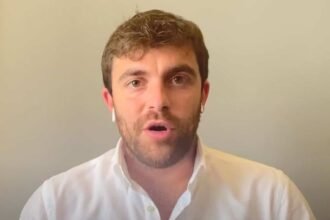 Fabrizio Romano has brought the latest transfer updates on Man Utd.